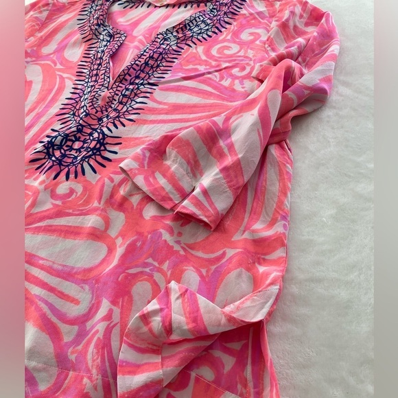 Lily Pulitzer Size XL Amelia Island 100%Silk Tunic
Blouse in Pink Sun Ray Shimmy - Picture 9 of 17